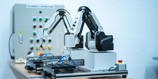 Garras Robóticas a Medida / Manos Robot / Grippers / EOAT Calaceite · Diseño y Construcción de Utillajes para Robots